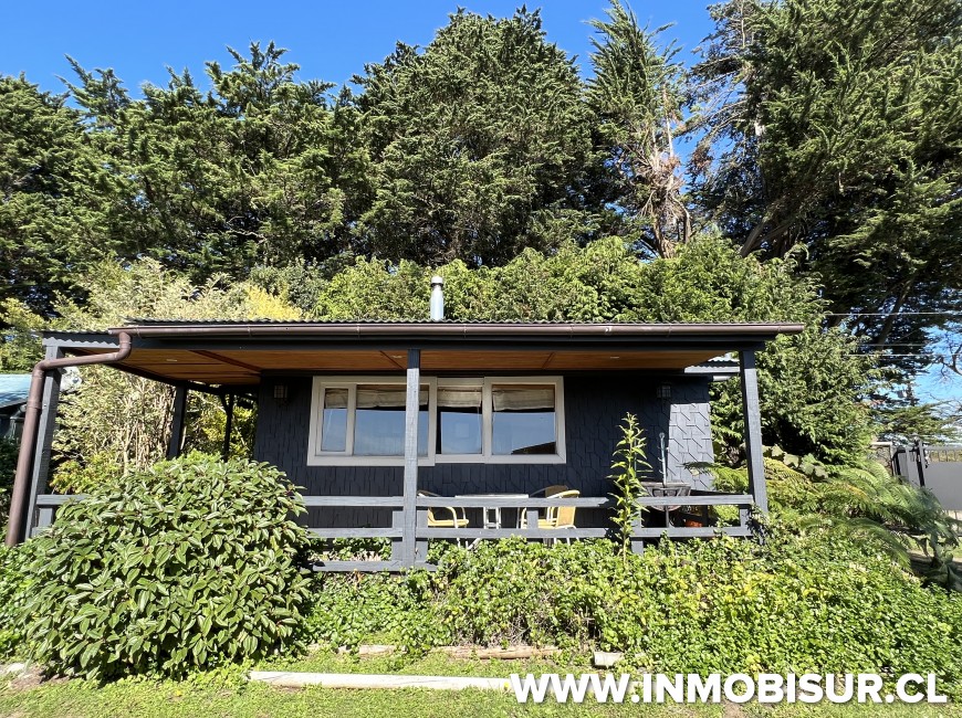 Arriendo en Puerto Varas | Hermosa cabaña amoblada en arriendo en Playa hermosa con vista al lago