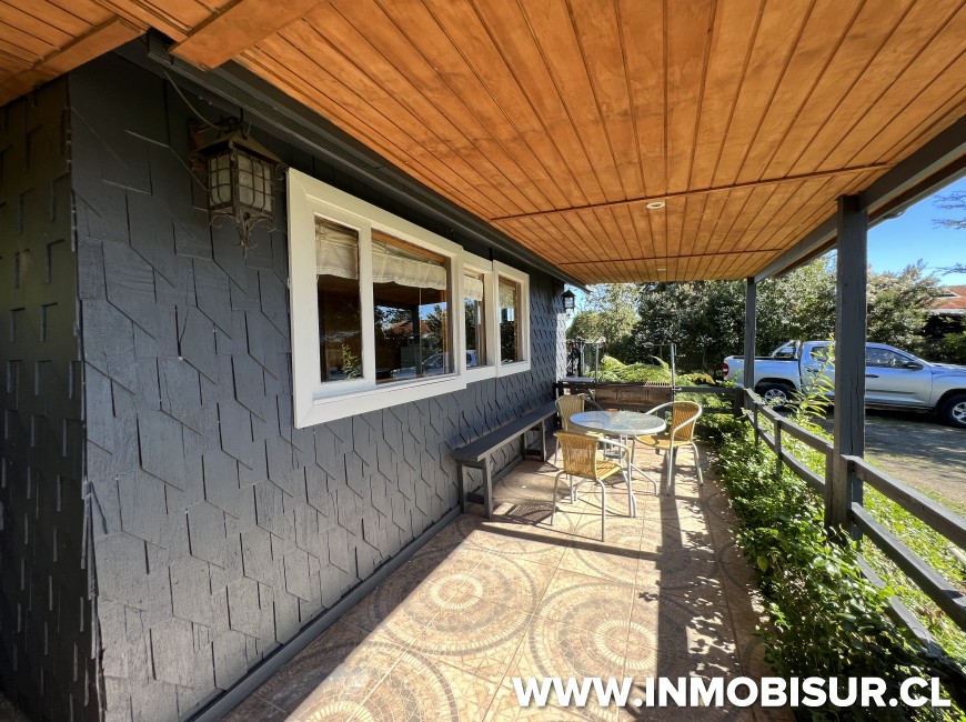 Arriendo en Puerto Varas | Hermosa cabaña amoblada en arriendo en Playa hermosa con vista al lago
