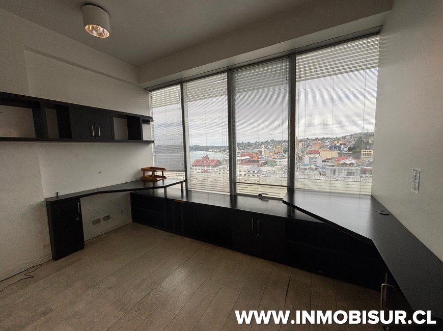 Venta en Puerto Montt | Hermosa oficina para venta en Edificio de la CCHC