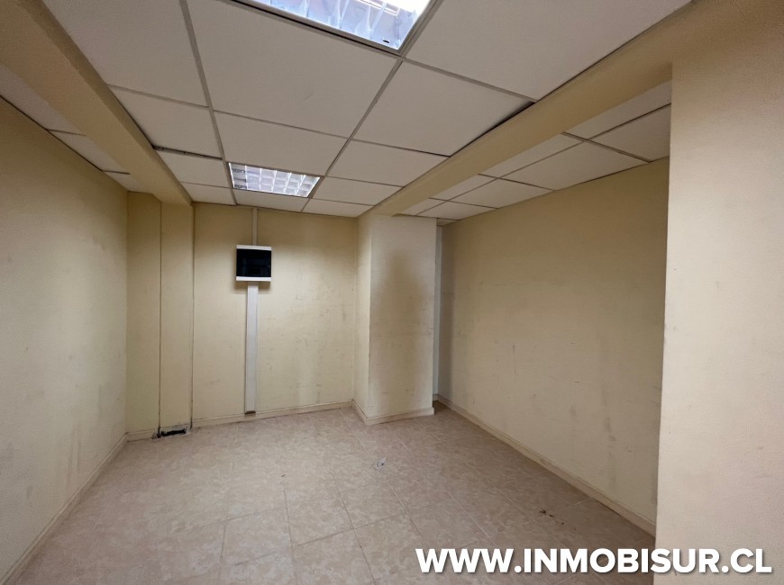 Arriendo en Puerto Montt | Local Comercial Edificio Egaña 85