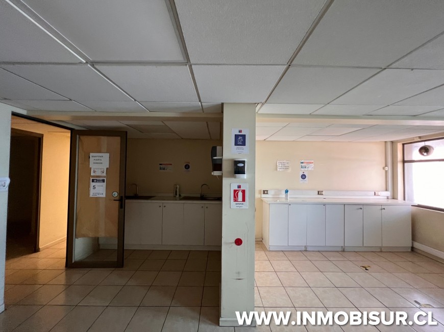 Arriendo en Puerto Montt | Local Comercial Edificio Egaña 85