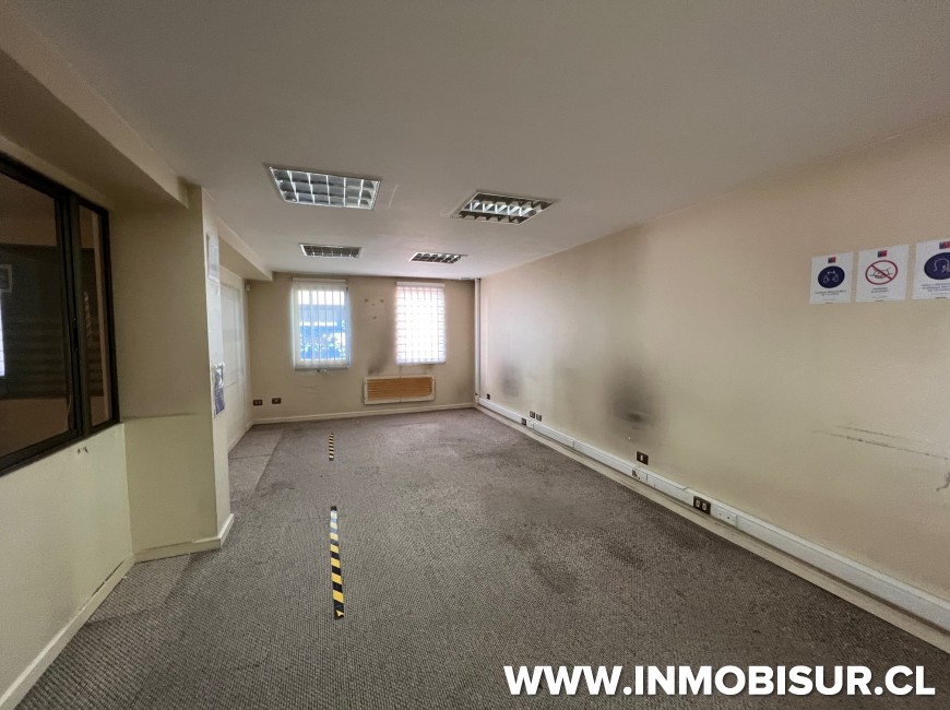 Arriendo en Puerto Montt | Local Comercial Edificio Egaña 85