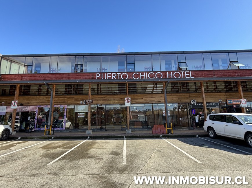 Arriendo en Puerto Varas | Local comercial en arriendo en centro comerical, sector Capitanía de Puerto Varas
