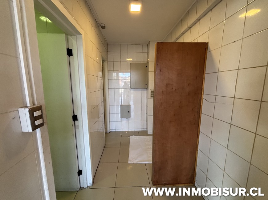 Arriendo en Puerto Varas | Local comercial en arriendo en centro comerical, sector Capitanía de Puerto Varas