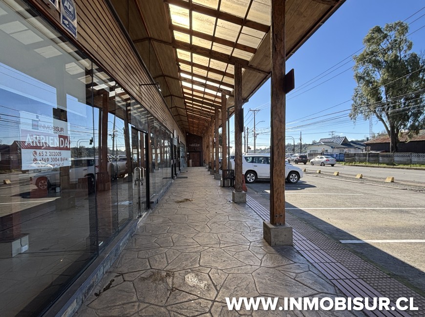 Arriendo en Puerto Varas | Local comercial en arriendo en centro comerical, sector Capitanía de Puerto Varas