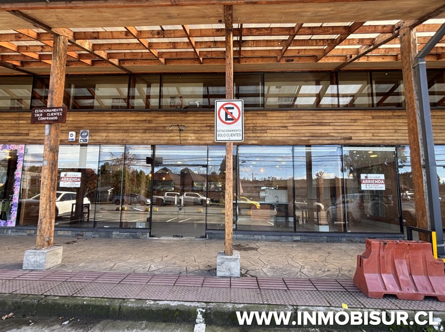 Arriendo en Puerto Varas | Local comercial en arriendo en centro comerical, sector Capitanía de Puerto Varas