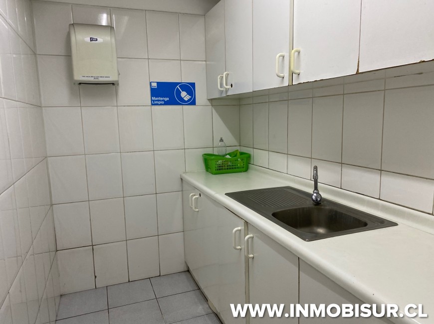 Arriendo en Puerto Montt | Local Comercial en pleno centro de Puerto Montt