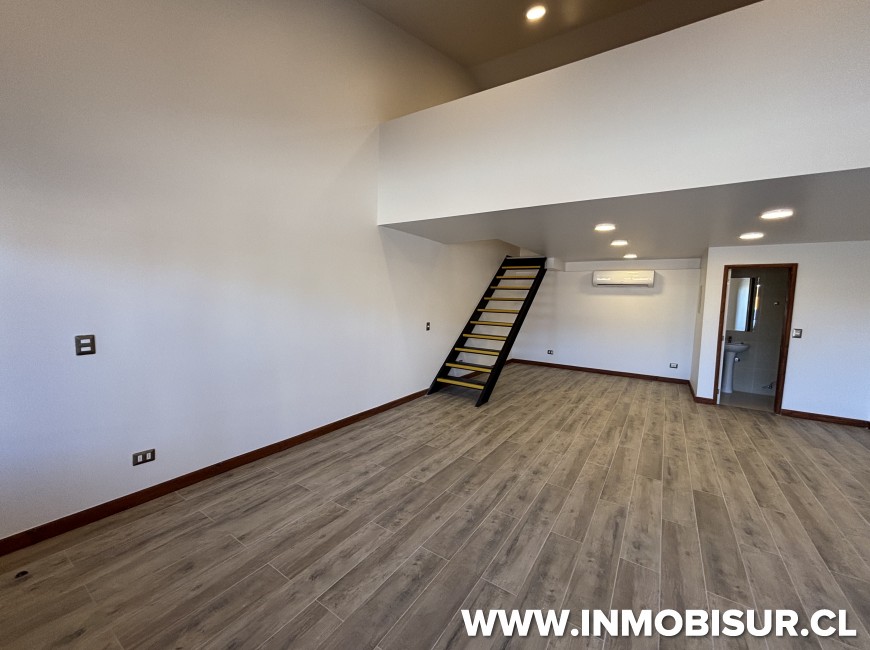 Arriendo en Puerto Varas | Locales comerciales en arriendo en Calle Decher, Puerto Varas