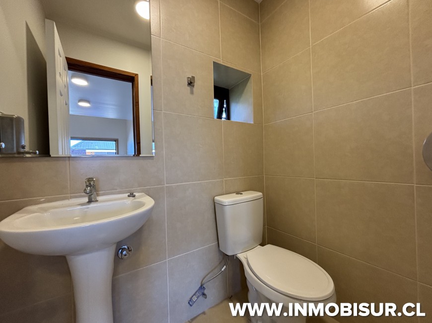 Arriendo en Puerto Varas | Locales comerciales en arriendo en Calle Decher, Puerto Varas