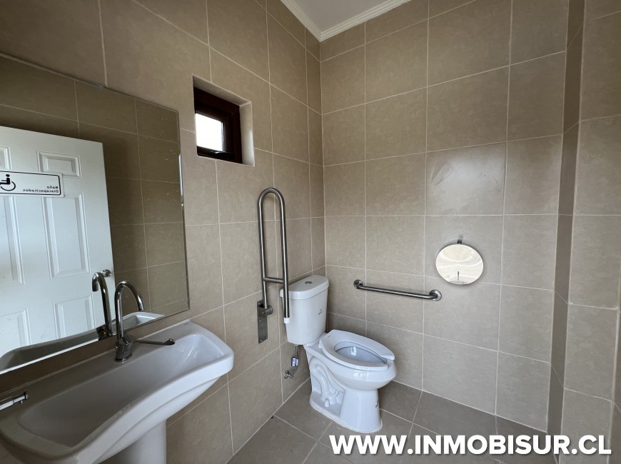 Arriendo en Puerto Varas | Locales comerciales en arriendo en Calle Decher, Puerto Varas