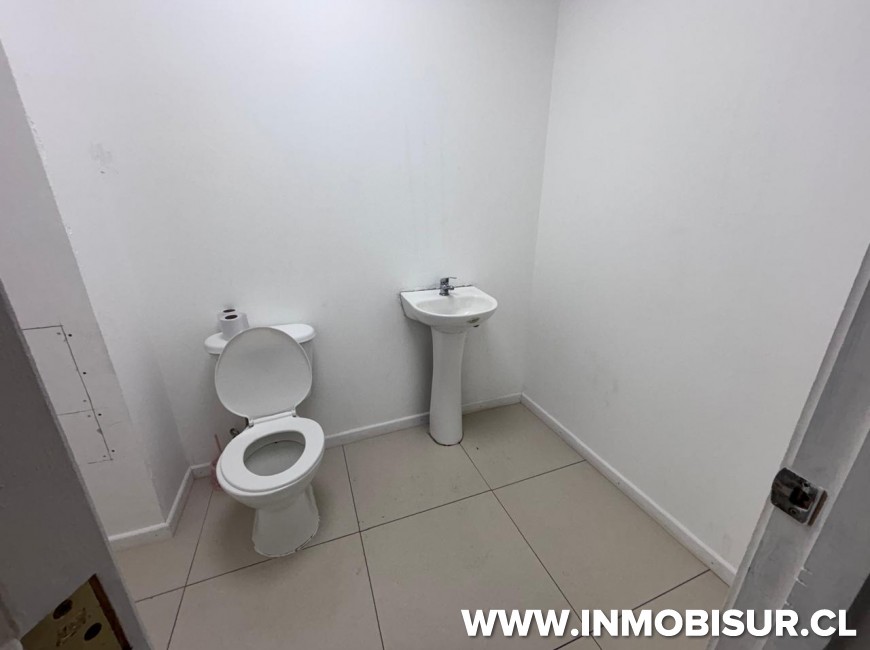 Arriendo en Puerto Montt | Locales comerciales en Galería Torres calle Varas