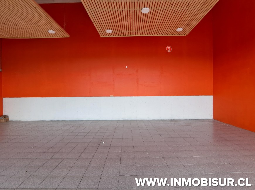 Arriendo en Puerto Montt | Local comerciaL en Strip Center Tepual