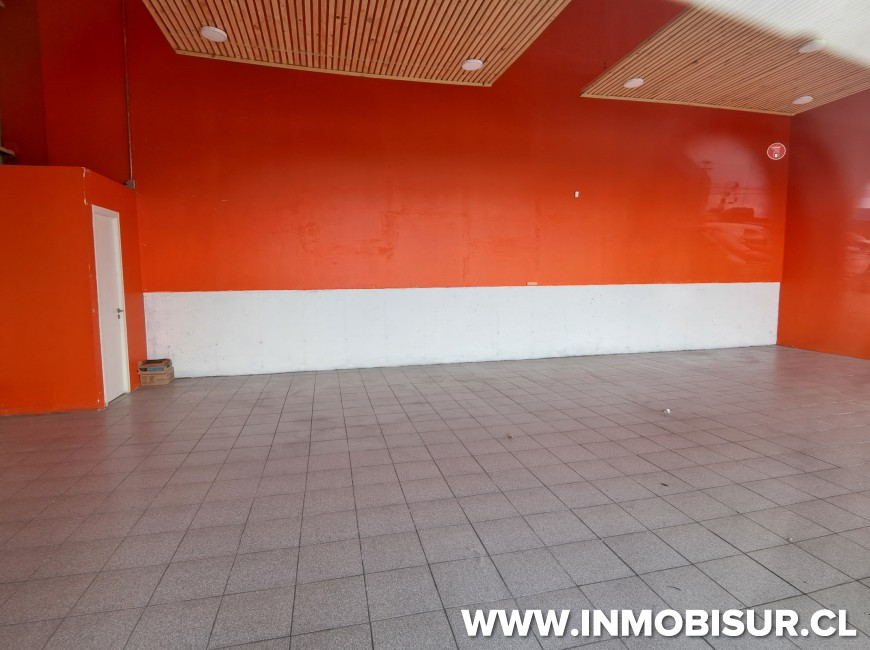Arriendo en Puerto Montt | Local comerciaL en Strip Center Tepual