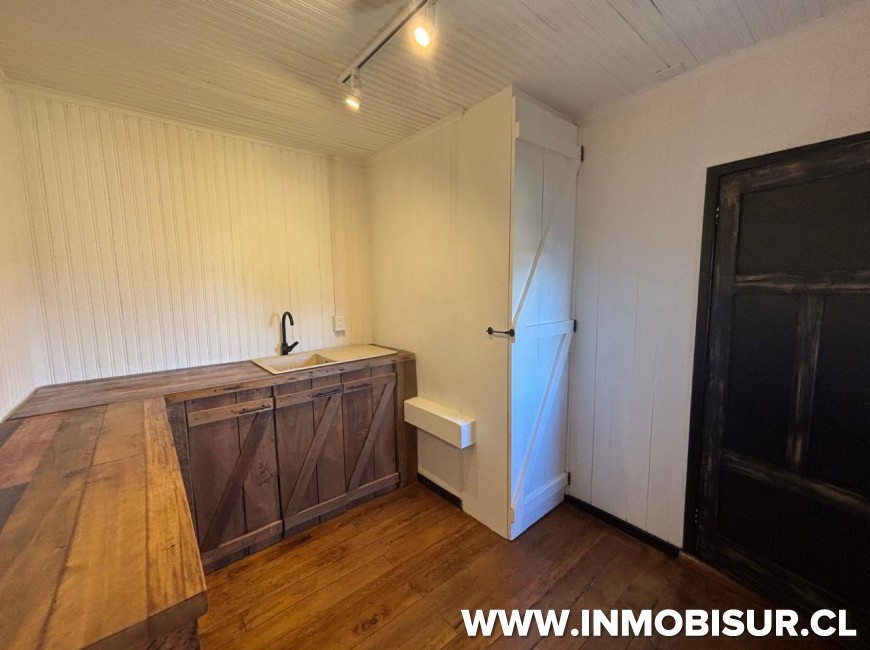 Arriendo en Puerto Varas | Nuevas Oficinas en Arriendo en calle Arturo Prat en Puerto Varas