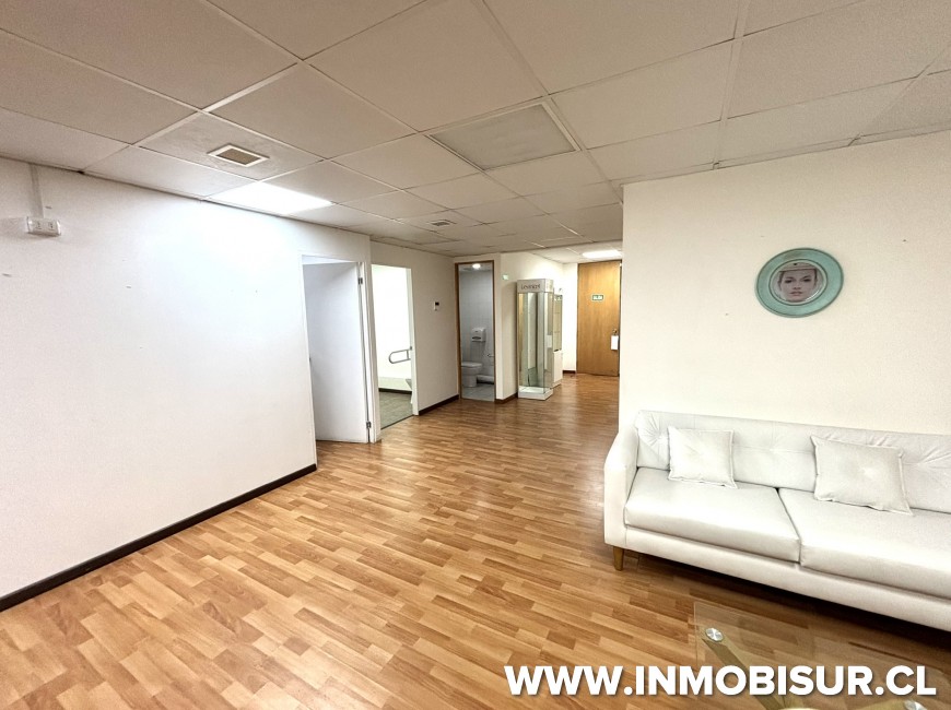 Venta en Puerto Varas | Oficina en venta en Edificio Central Lake, Puerto Varas