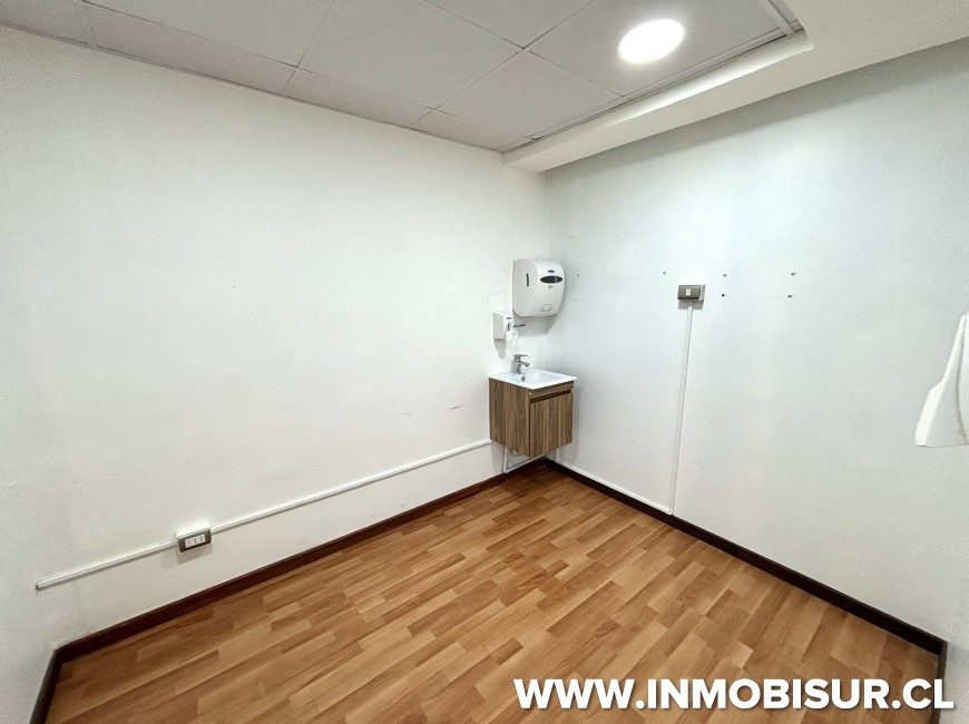 Venta en Puerto Varas | Oficina en venta en Edificio Central Lake, Puerto Varas