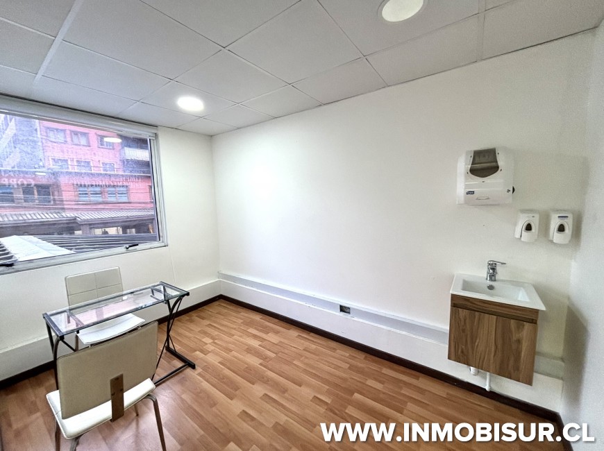 Venta en Puerto Varas | Oficina en venta en Edificio Central Lake, Puerto Varas