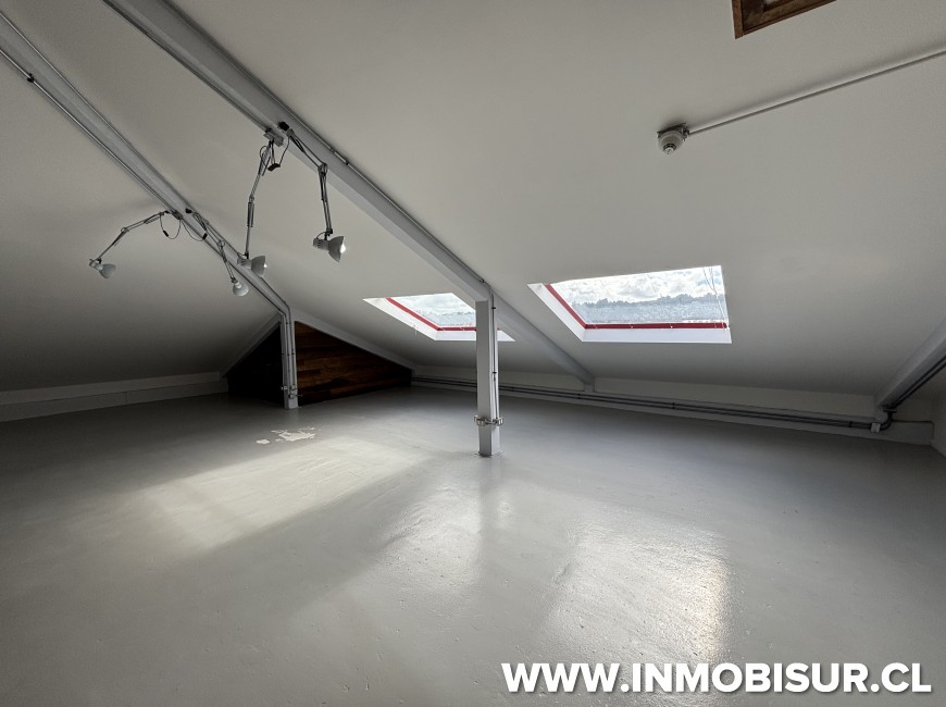 Venta en Puerto Varas | Oficina en venta en Edificio Central Lake, Puerto Varas