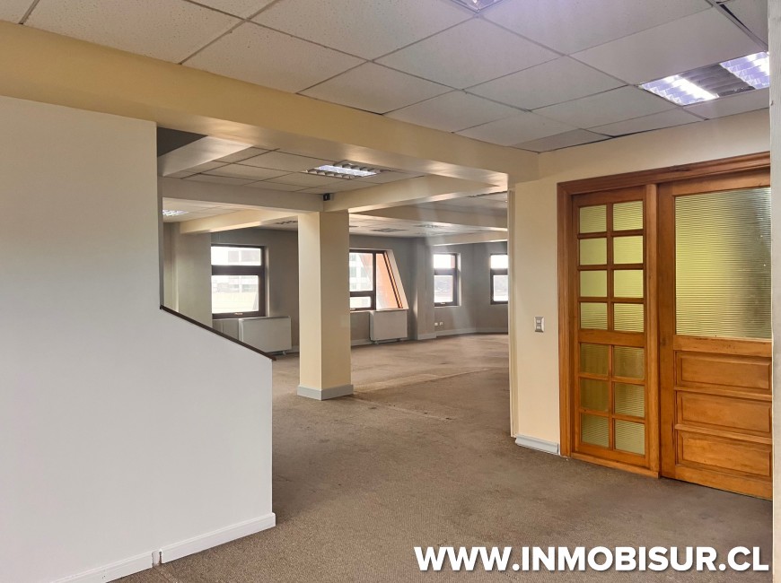 Arriendo en Puerto Montt | Oficina grande en arriendo Edificio Torre del Puerto piso 12 y 13