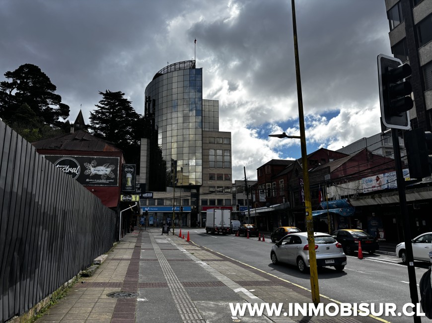 Venta en Puerto Montt | Oficina remodelada y equipada para consulta dental en pleno centro de Puerto Montt