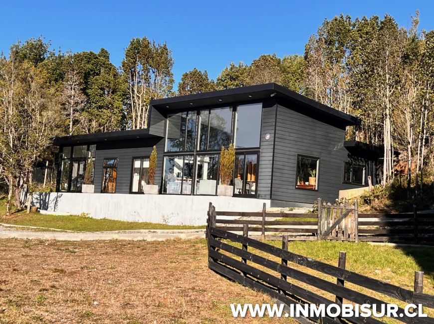 Venta en Puerto Montt | Parcela con 2 casas en Lomas de Coihuin Venta en Puerto Montt | Parcela con 2 casas en Lomas de Coihuin