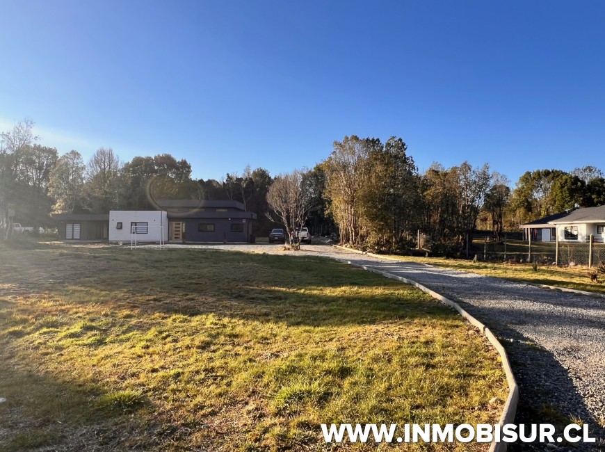Venta en Puerto Montt | Parcela con 2 casas en Lomas de Coihuin Venta en Puerto Montt | Parcela con 2 casas en Lomas de Coihuin