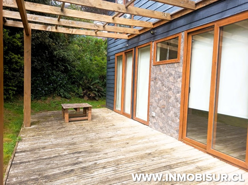Arriendo en Puerto Varas | Se arrienda luminosa Casa en sector Puerto Chico