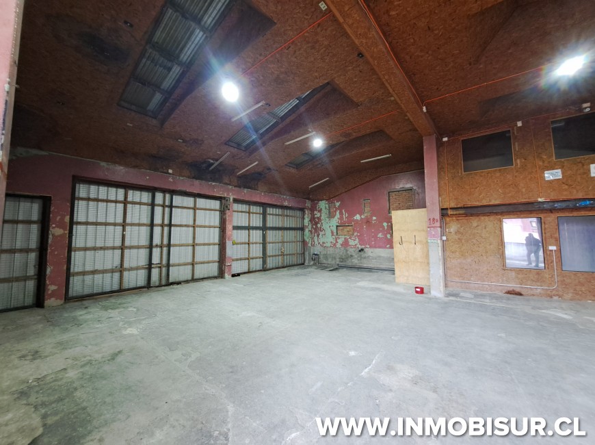 Venta en Puerto Montt | Venta amplio sitio con oficinas y bodegas dentro de la ciudad