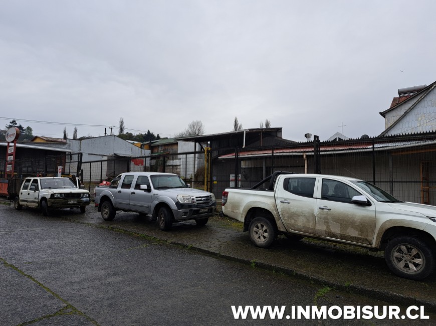 Venta en Puerto Montt | Venta amplio sitio con oficinas y bodegas dentro de la ciudad
