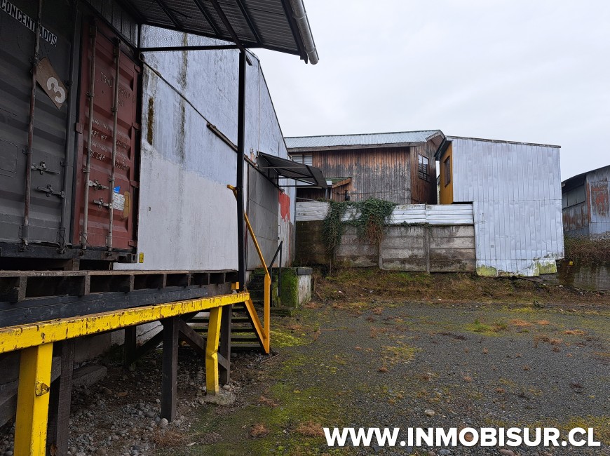 Venta en Puerto Montt | Venta amplio sitio con oficinas y bodegas dentro de la ciudad