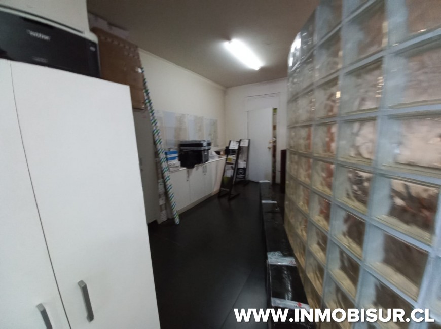 Venta en Puerto Montt | Venta de 2 Locales Comerciales en Manuel Rodríguez