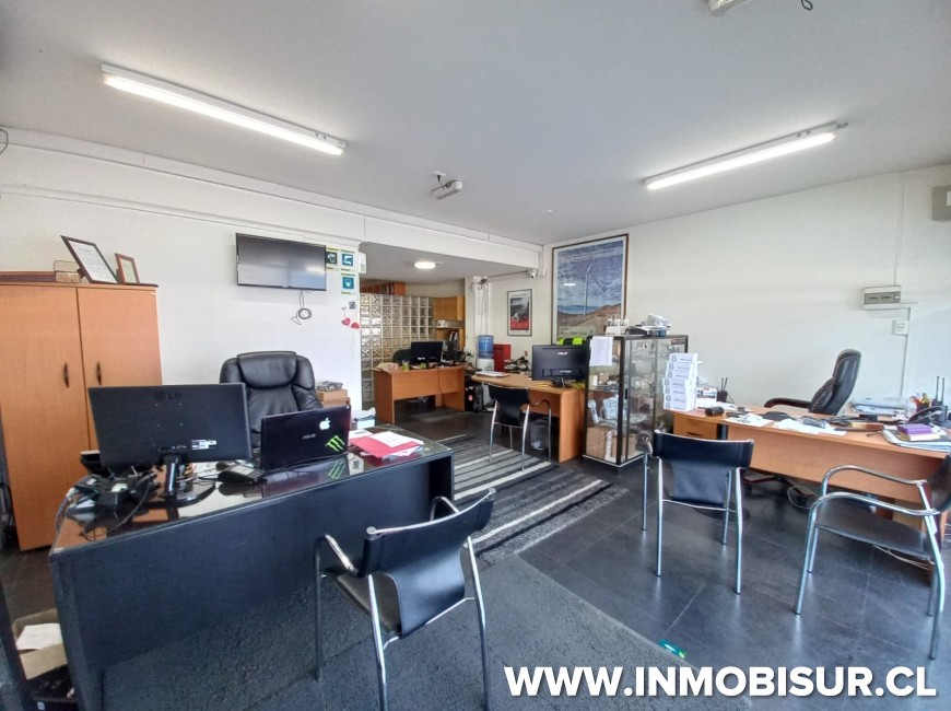 Venta en Puerto Montt | Venta de 2 Locales Comerciales en Manuel Rodríguez