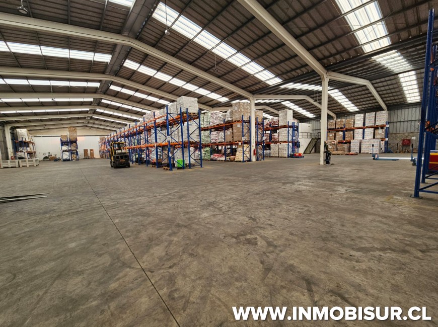 Venta en Puerto Montt | Venta de Galpón con oficinas en Husamontt