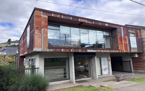 Arriendo en Puerto Varas | Arriendo Local Comercial en calle Los Alpes en 252 | Arriendo Local Comercial en calle Los Alpes