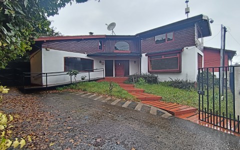 Arriendo en Puerto Montt | Casa de uso comercial en Pericentro de Puerto Montt en 251 | Casa de uso comercial en Pericentro de Puerto Montt