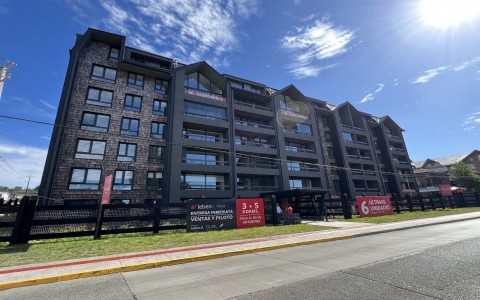 Venta en Puerto Varas | Departamento amoblado en venta a pasos de costanera con vista al lago, para inversión. en 252 | Departamento amoblado en venta a pasos de costanera con vista al lago, para inversión.