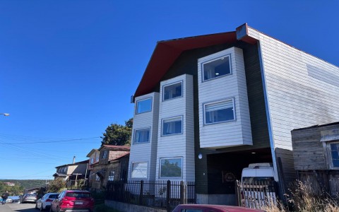 Venta en Puerto Montt | Edificio con renta, ideal para inversión. en 251 | Edificio con renta, ideal para inversión.