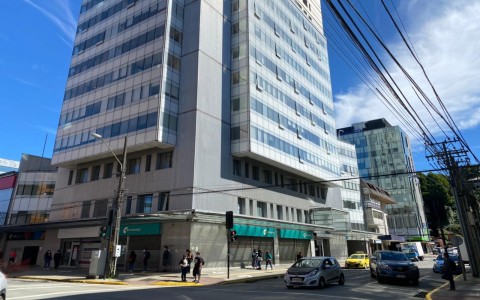Venta en Puerto Montt | Hermosa oficina para venta en Edificio de la CCHC en 251 | Hermosa oficina para venta en Edificio de la CCHC