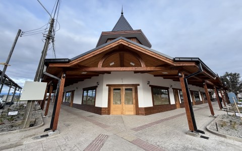 Arriendo en Puerto Varas | Locales comerciales en arriendo a una cuadra de la plaza de Puerto Varas en 252 | Locales comerciales en arriendo a una cuadra de la plaza de Puerto Varas