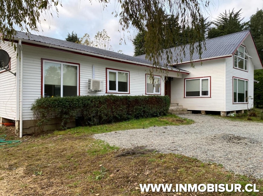 Casa en arriendo en Parque Ivian II