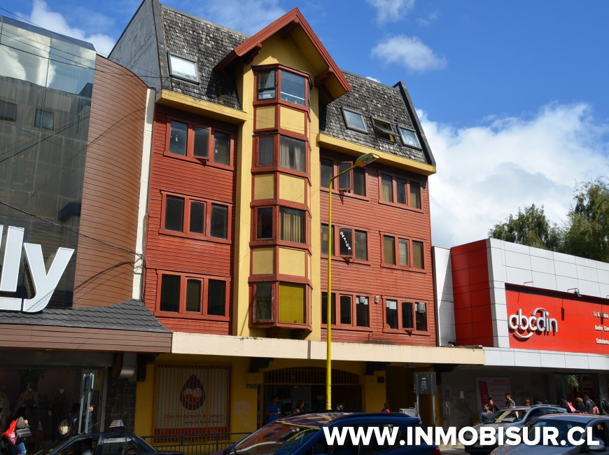Arriendo en Puerto Montt | Oficina Edificio Antihual con estacionamiento en 251 | Oficina Edificio Antihual con estacionamiento