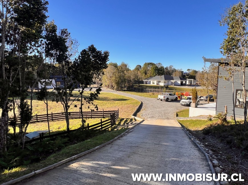 Venta en Puerto Montt | Parcela con 2 casas en Lomas de Coihuin Venta en Puerto Montt | Parcela con 2 casas en Lomas de Coihuin